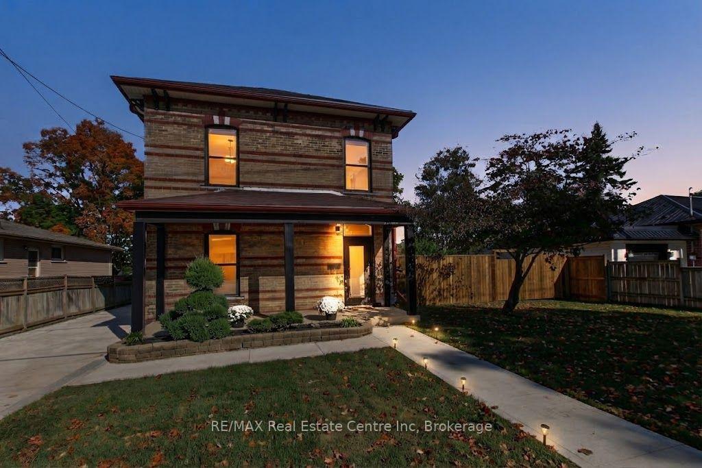 Photo of 657 Frances Street