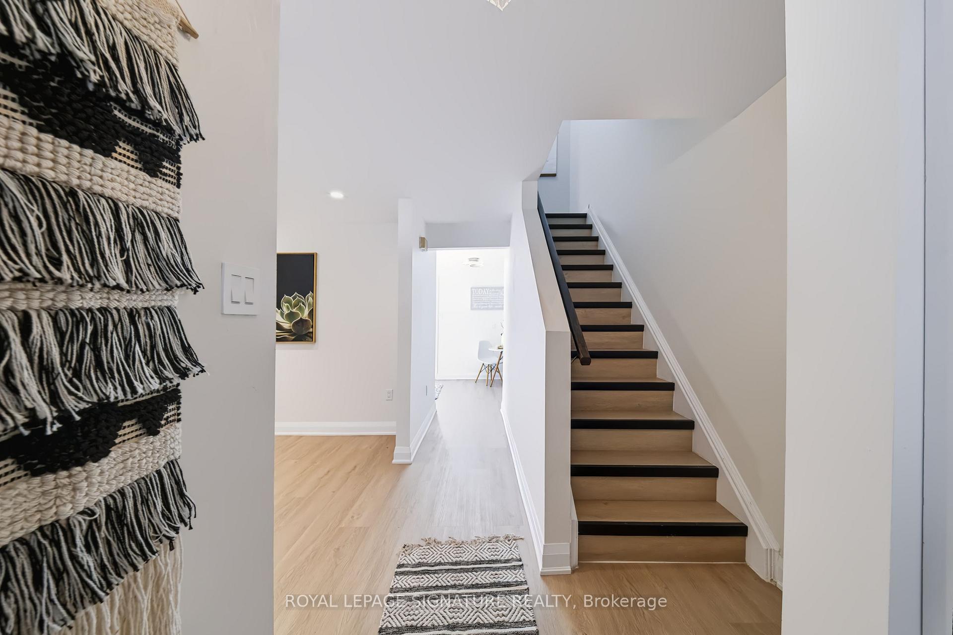 Photo 4 of Unit 43, 180 Marksam Road, Guelph, Willow West/Sugarbush/West Acres — HOMEH