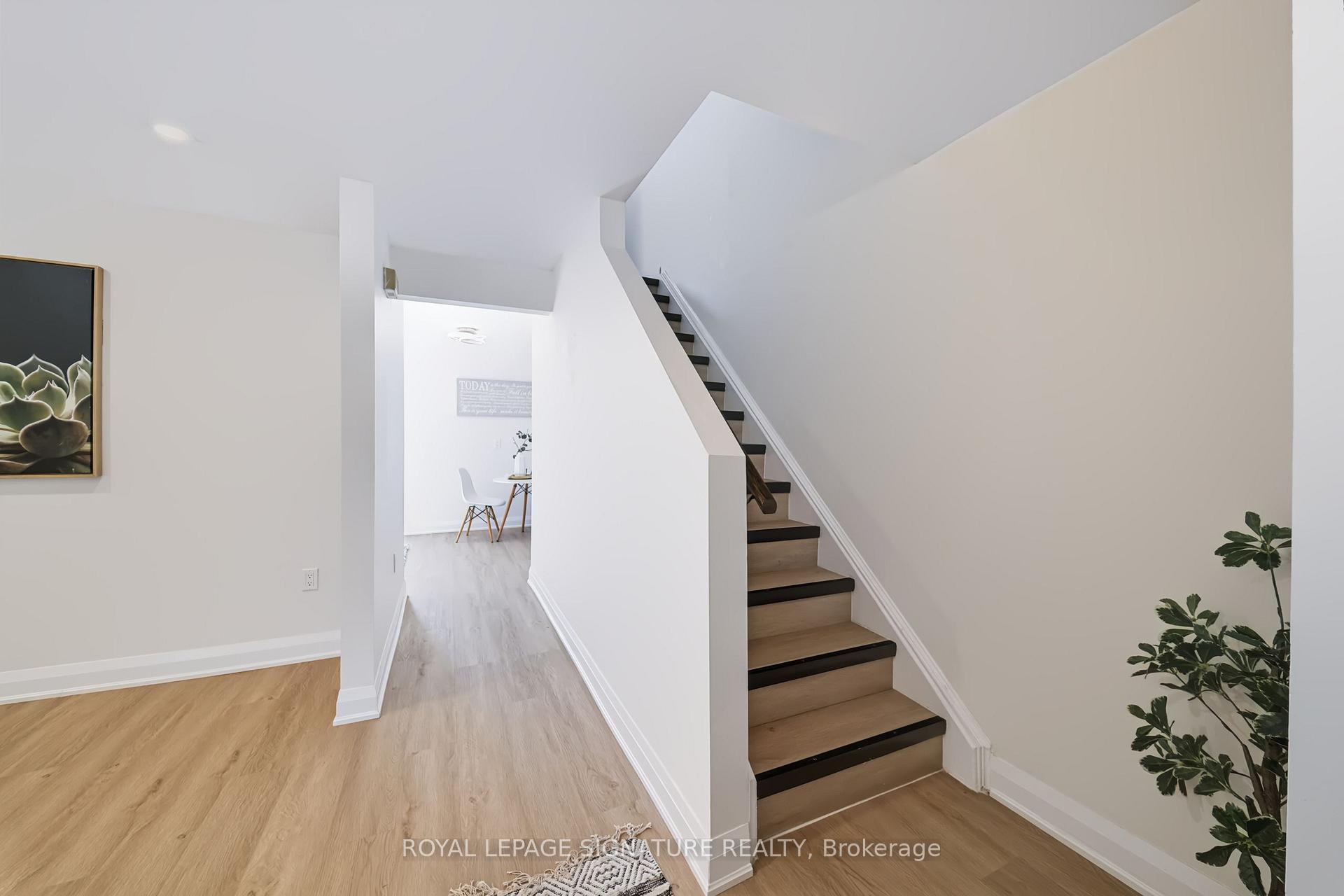 Photo 10 of Unit 43, 180 Marksam Road, Guelph, Willow West/Sugarbush/West Acres — HOMEH