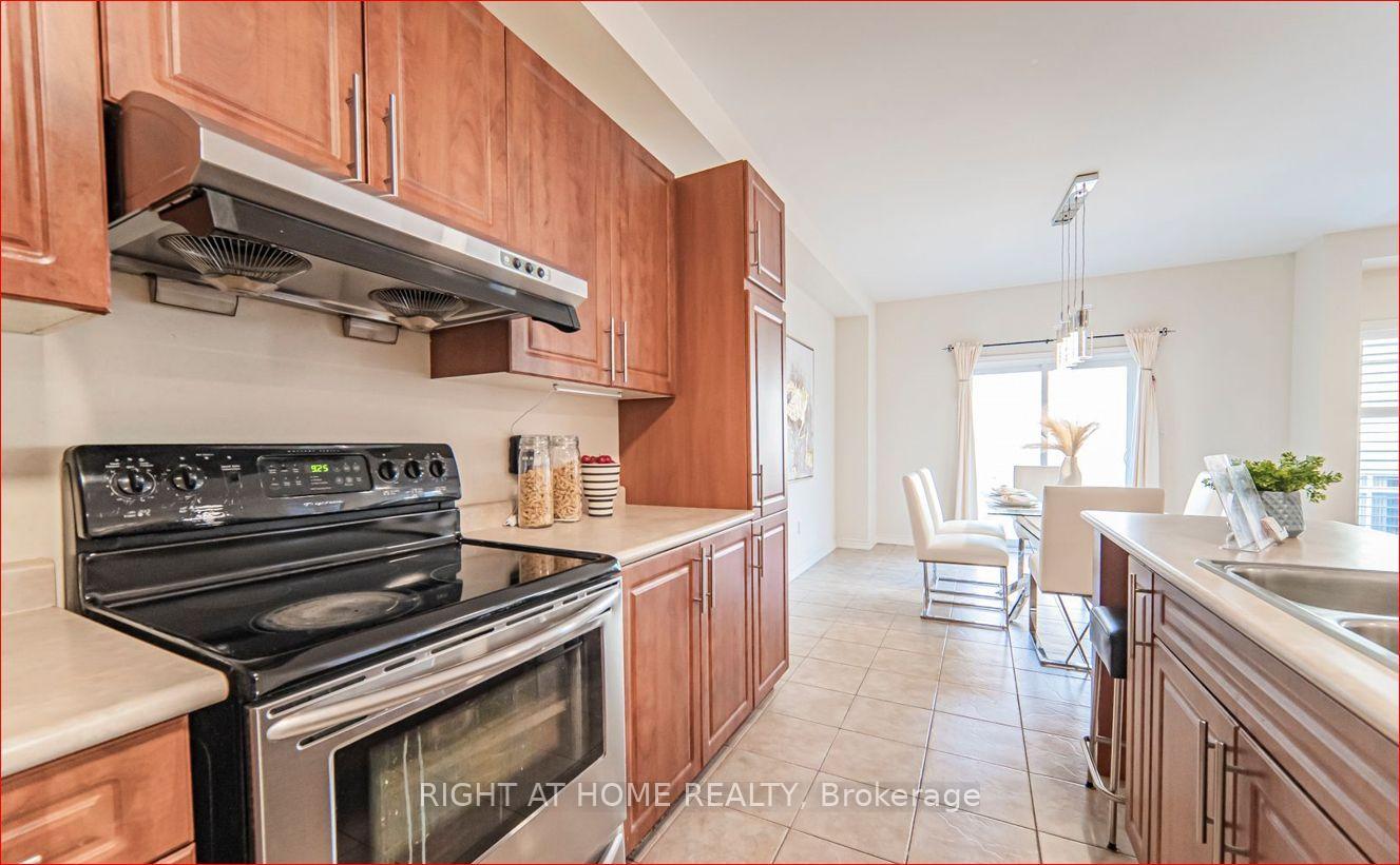 Photo 8 of 5133 Celebration Drive, Mississauga, Churchill Meadows — HOMEH