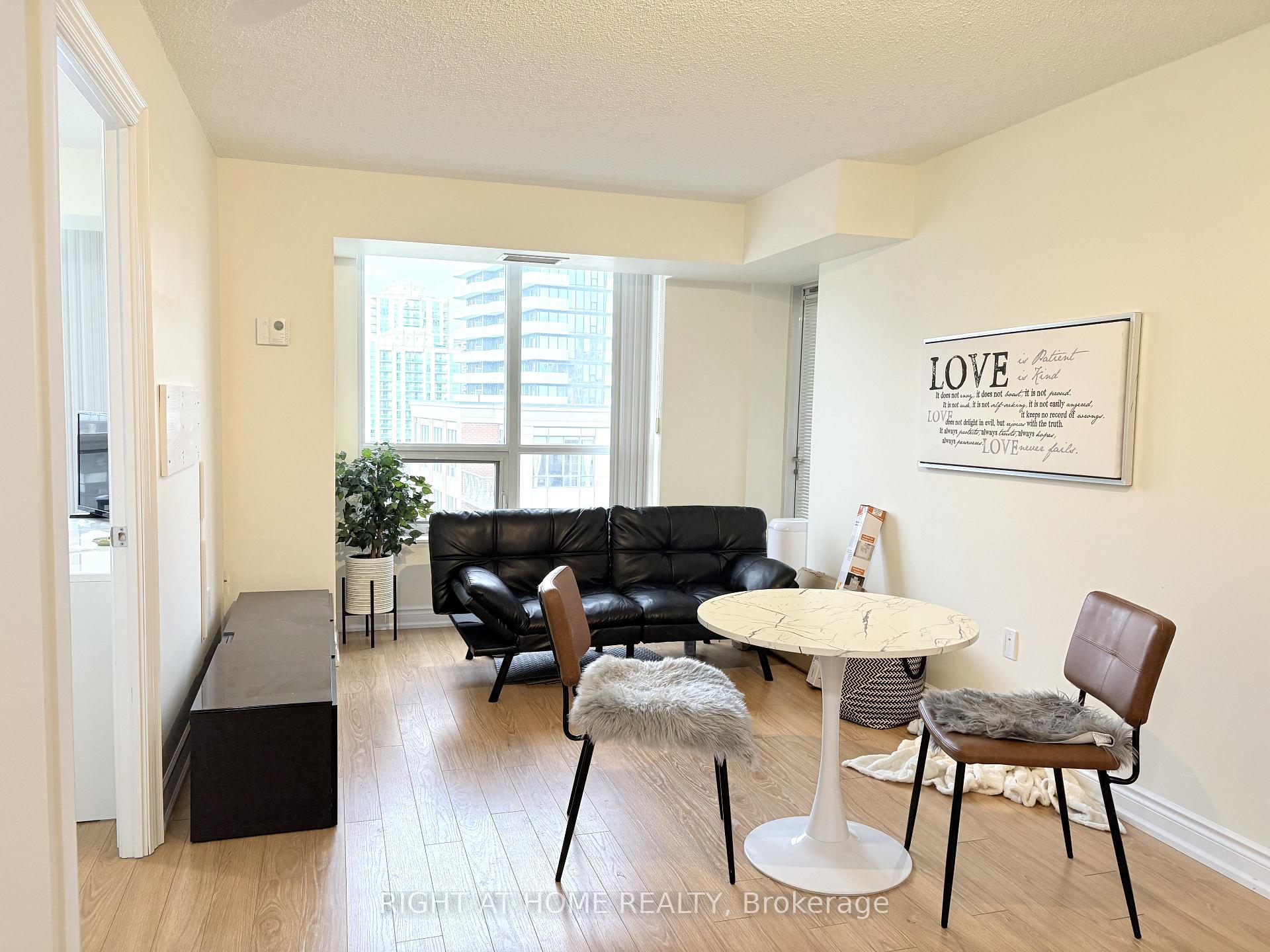 Photo 9 of Unit 1621, 500 Doris Avenue, North York, Willowdale East — HOMEH