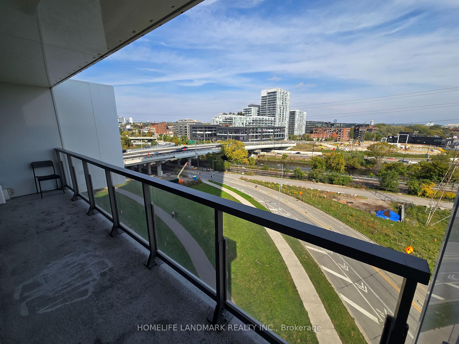 Photo 7 of Unit 715, 170 Bayview Avenue, Toronto, Waterfront Communities — HOMEH