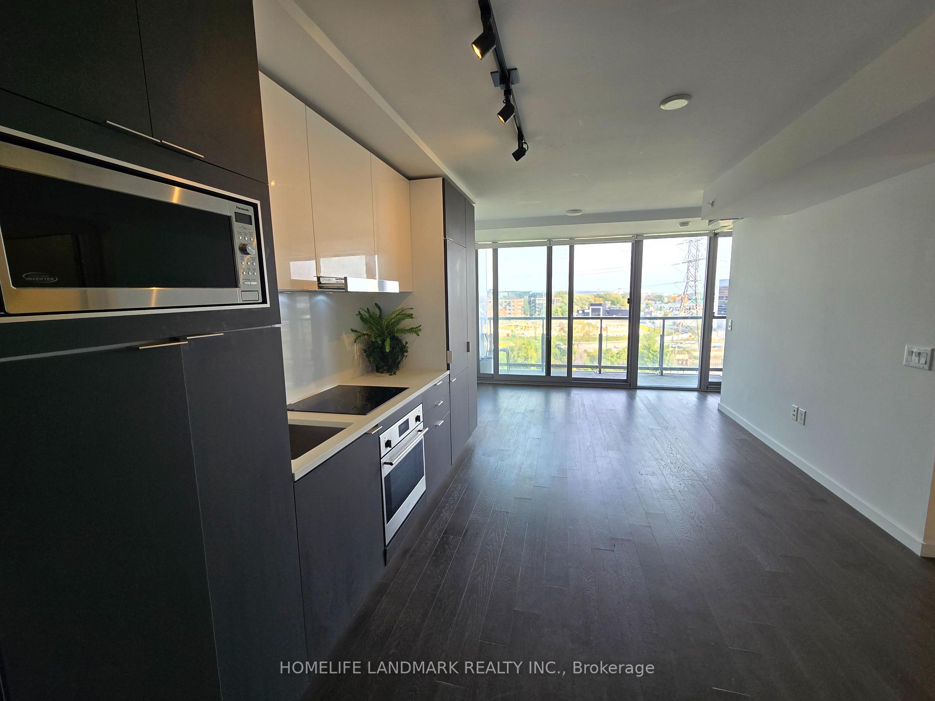 Photo 8 of Unit 715, 170 Bayview Avenue, Toronto, Waterfront Communities — HOMEH