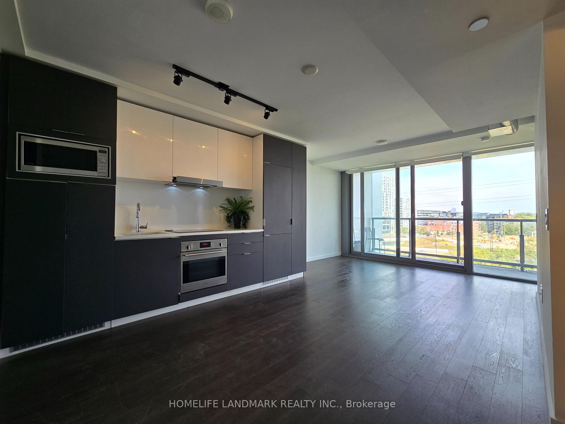 Photo 9 of Unit 715, 170 Bayview Avenue, Toronto, Waterfront Communities — HOMEH