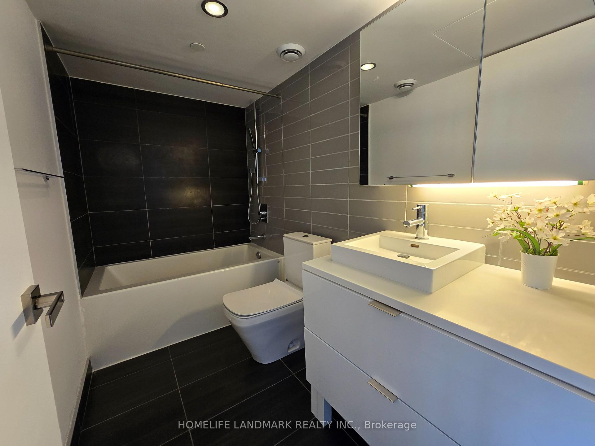 Photo 17 of Unit 715, 170 Bayview Avenue, Toronto, Waterfront Communities — HOMEH