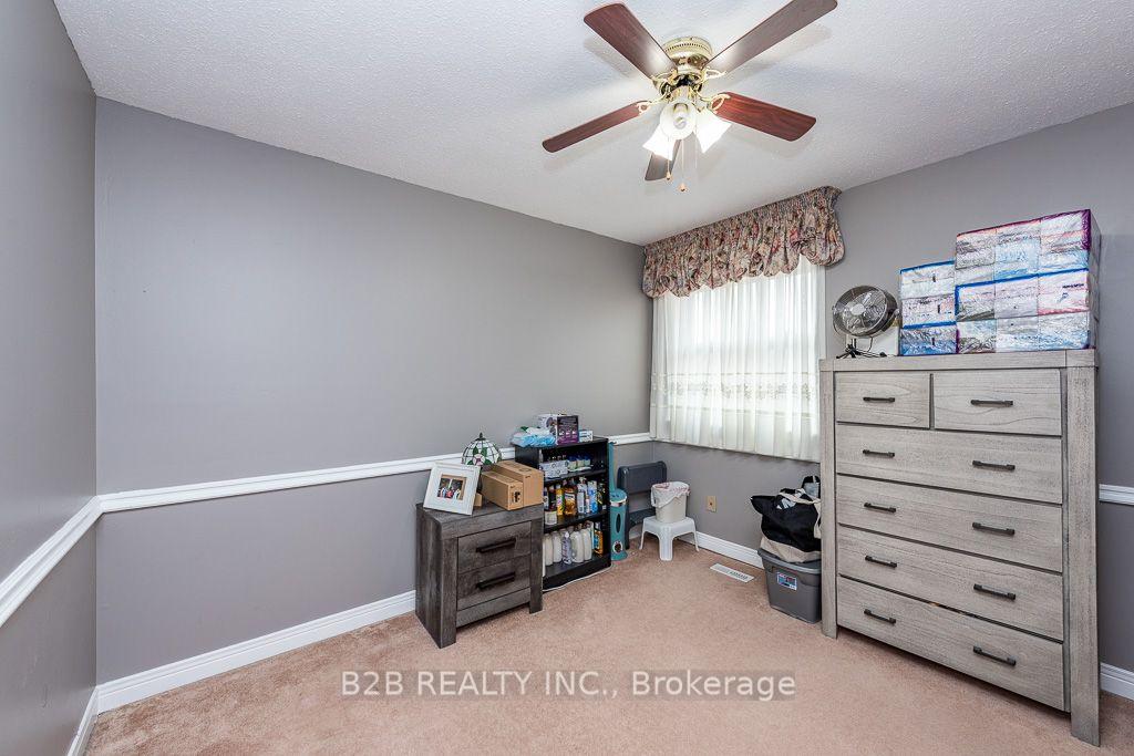 Photo 18 of 4112 trappers Crescent, Mississauga, Erin Mills — HOMEH
