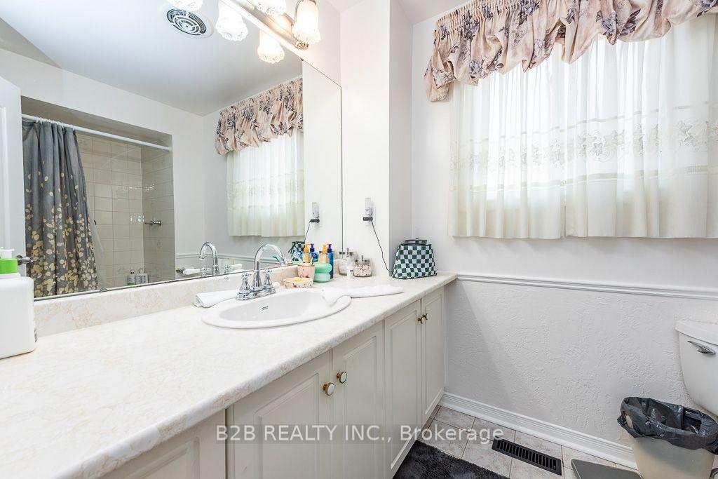 Photo 19 of 4112 trappers Crescent, Mississauga, Erin Mills — HOMEH