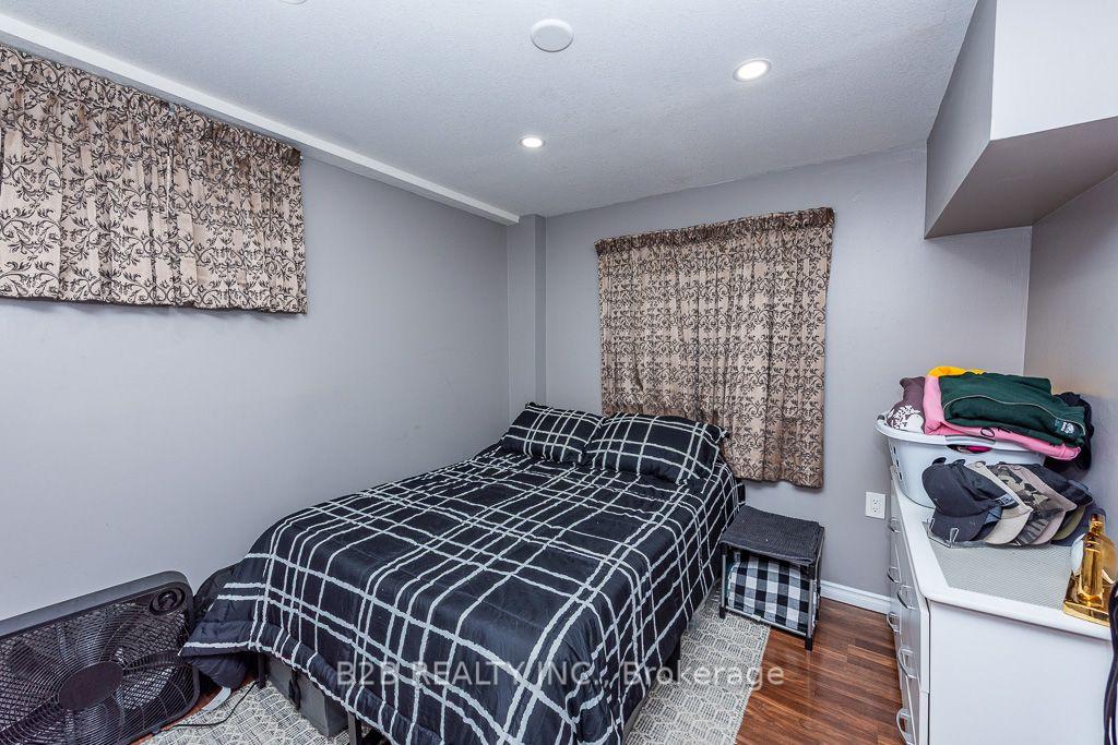 Photo 20 of 4112 trappers Crescent, Mississauga, Erin Mills — HOMEH