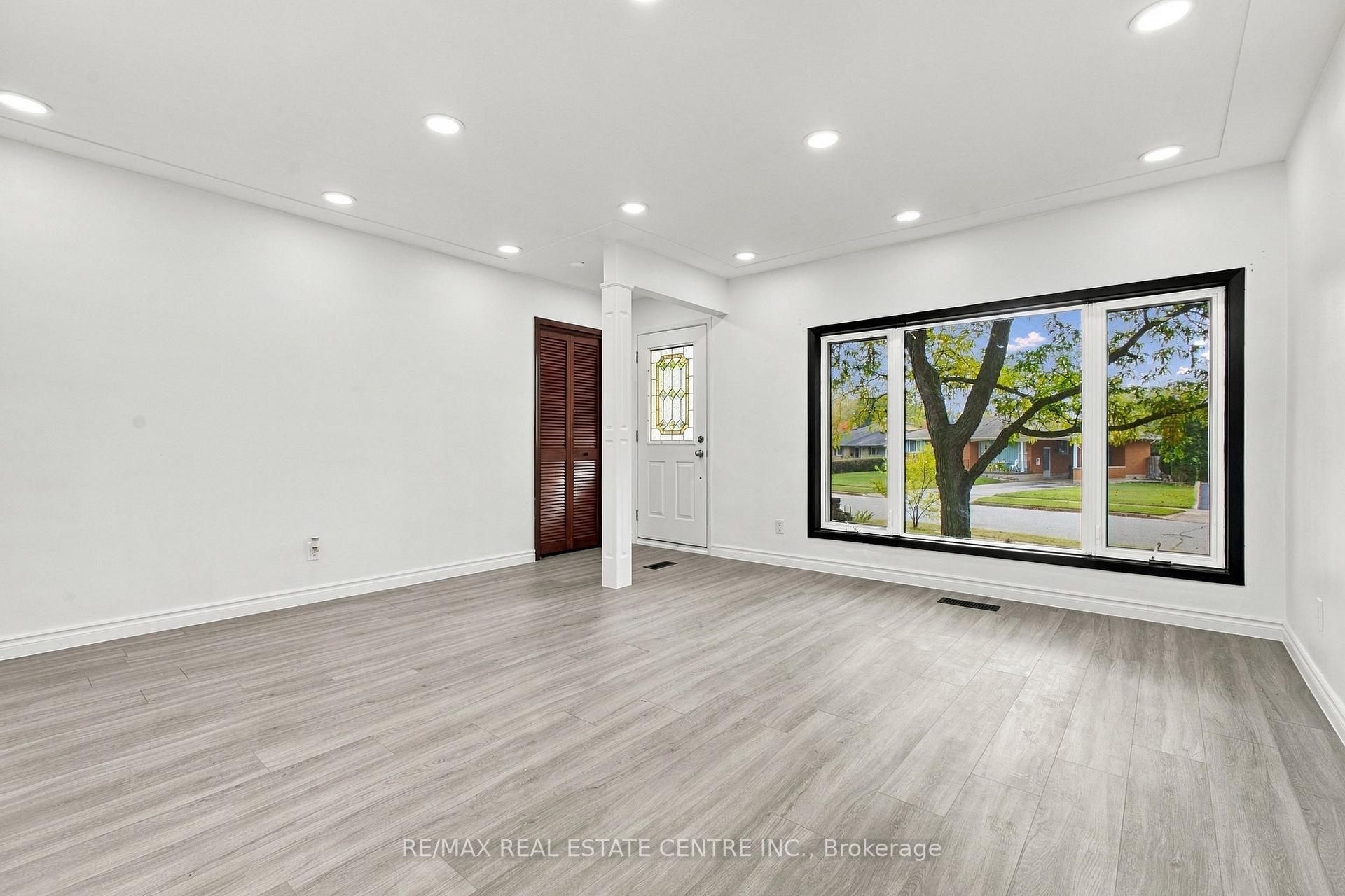 Photo 9 of 246 Hillcrest Road, Cambridge, Preston North — HOMEH