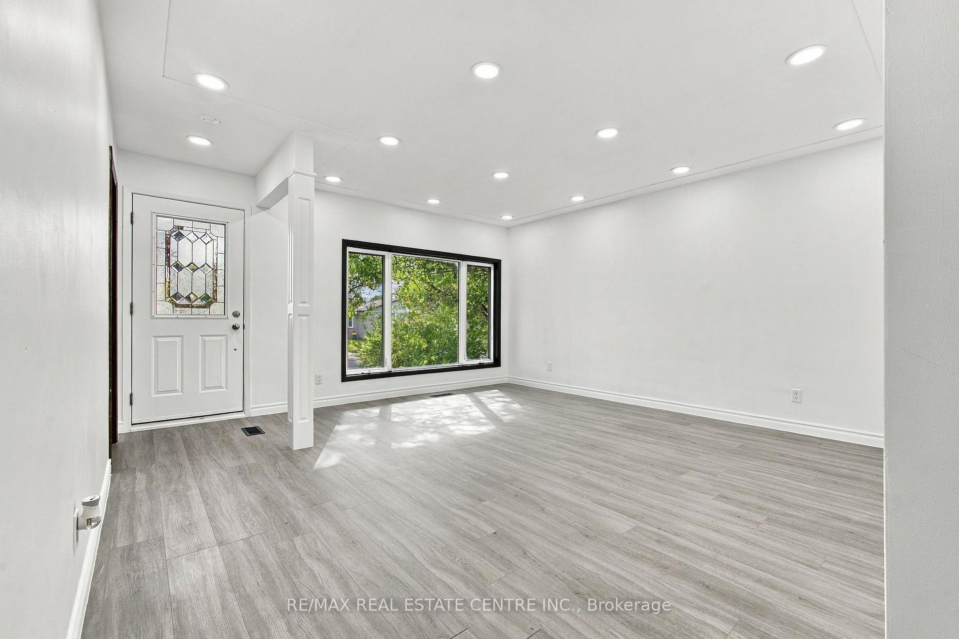 Photo 8 of 246 Hillcrest Road, Cambridge, Preston North — HOMEH