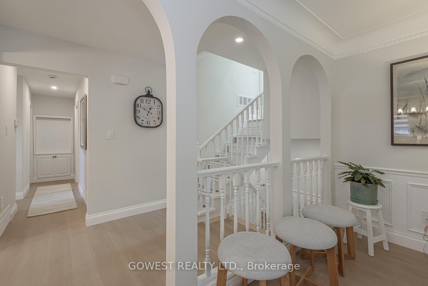 Photo 3 of 342 Bryant Crescent, Burlington, Appleby — HOMEH