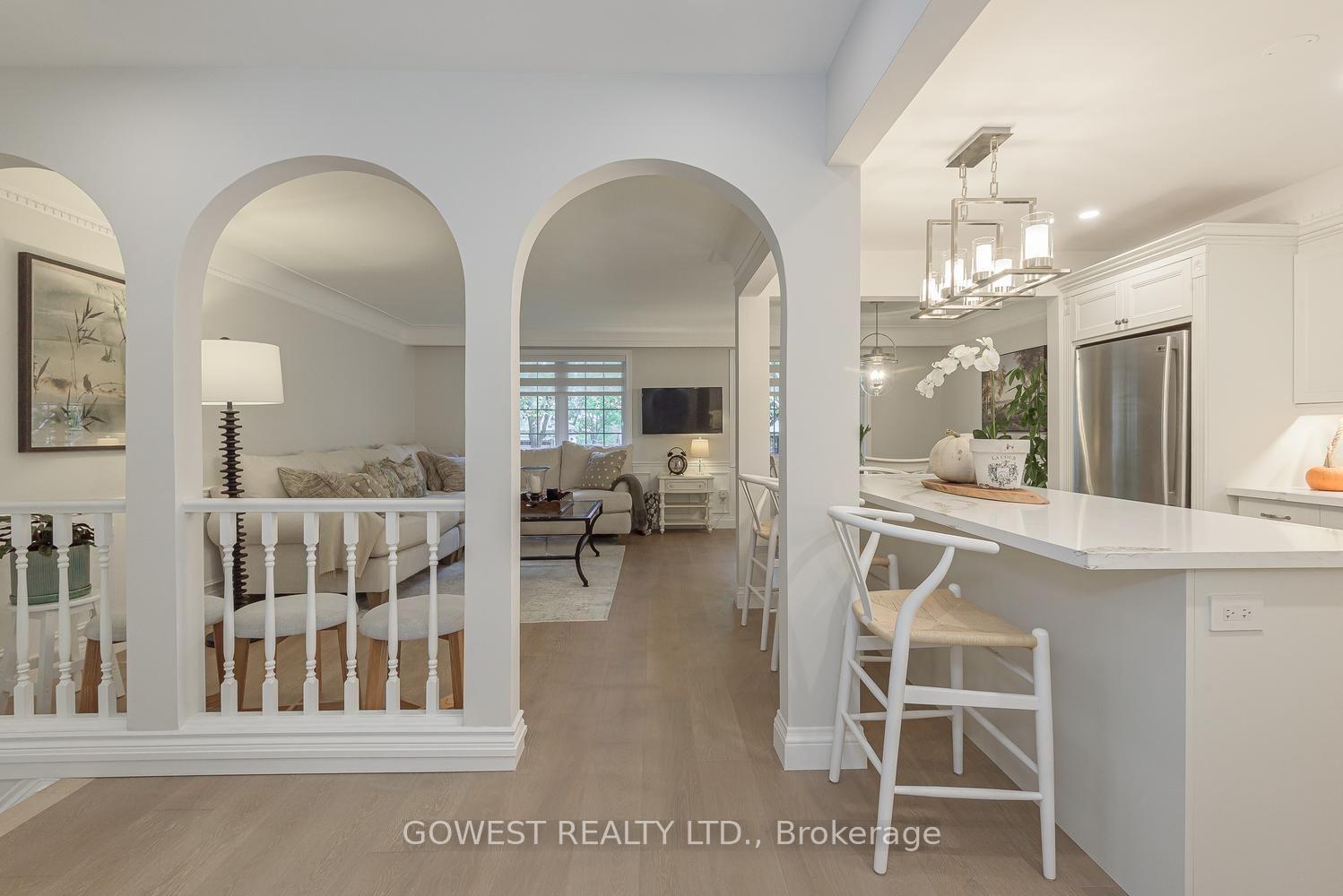 Photo 4 of 342 Bryant Crescent, Burlington, Appleby — HOMEH