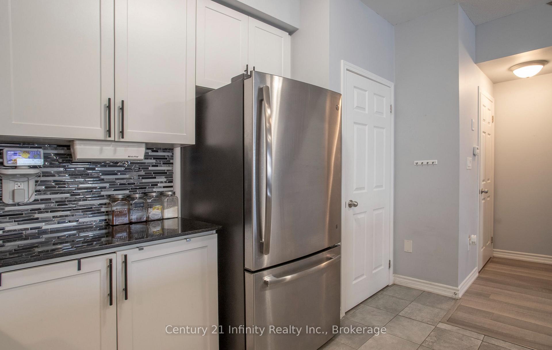 Photo 14 of 4 Dunsley Way, Whitby, Pringle Creek — HOMEH