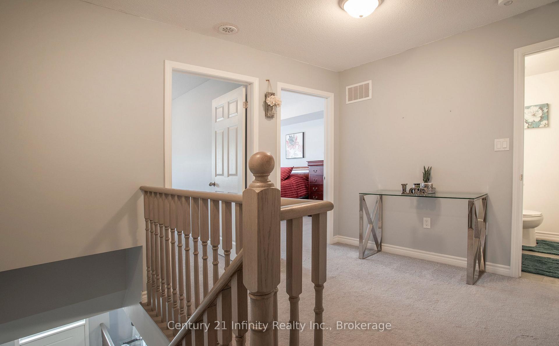 Photo 23 of 4 Dunsley Way, Whitby, Pringle Creek — HOMEH