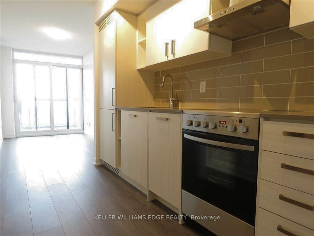 Photo 2 of Unit 1613, 125 Redpath Avenue, Toronto, Mount Pleasant West — HOMEH