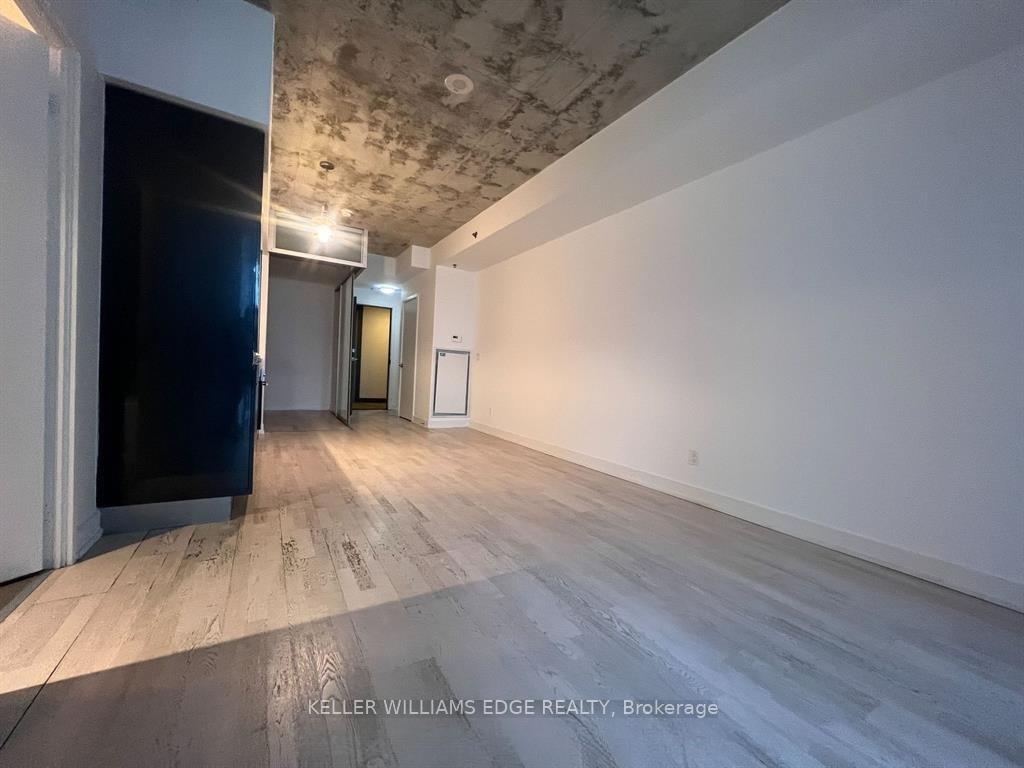 Photo 4 of Unit 302, 20 Gladstone Avenue, Toronto, Little Portugal — HOMEH