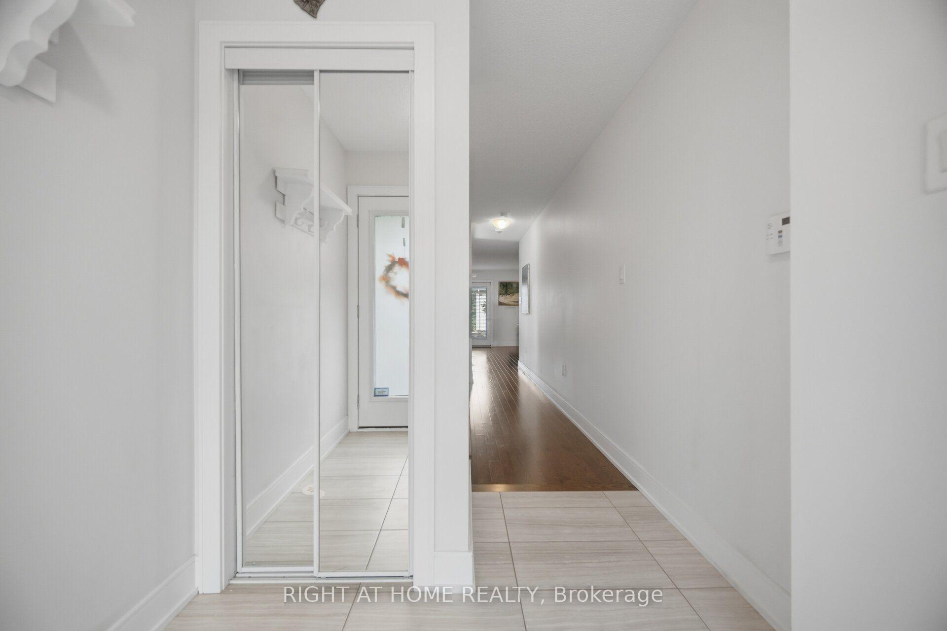 Photo 4 of 36 Whitehorn Lane, Halton Hills, Georgetown — HOMEH