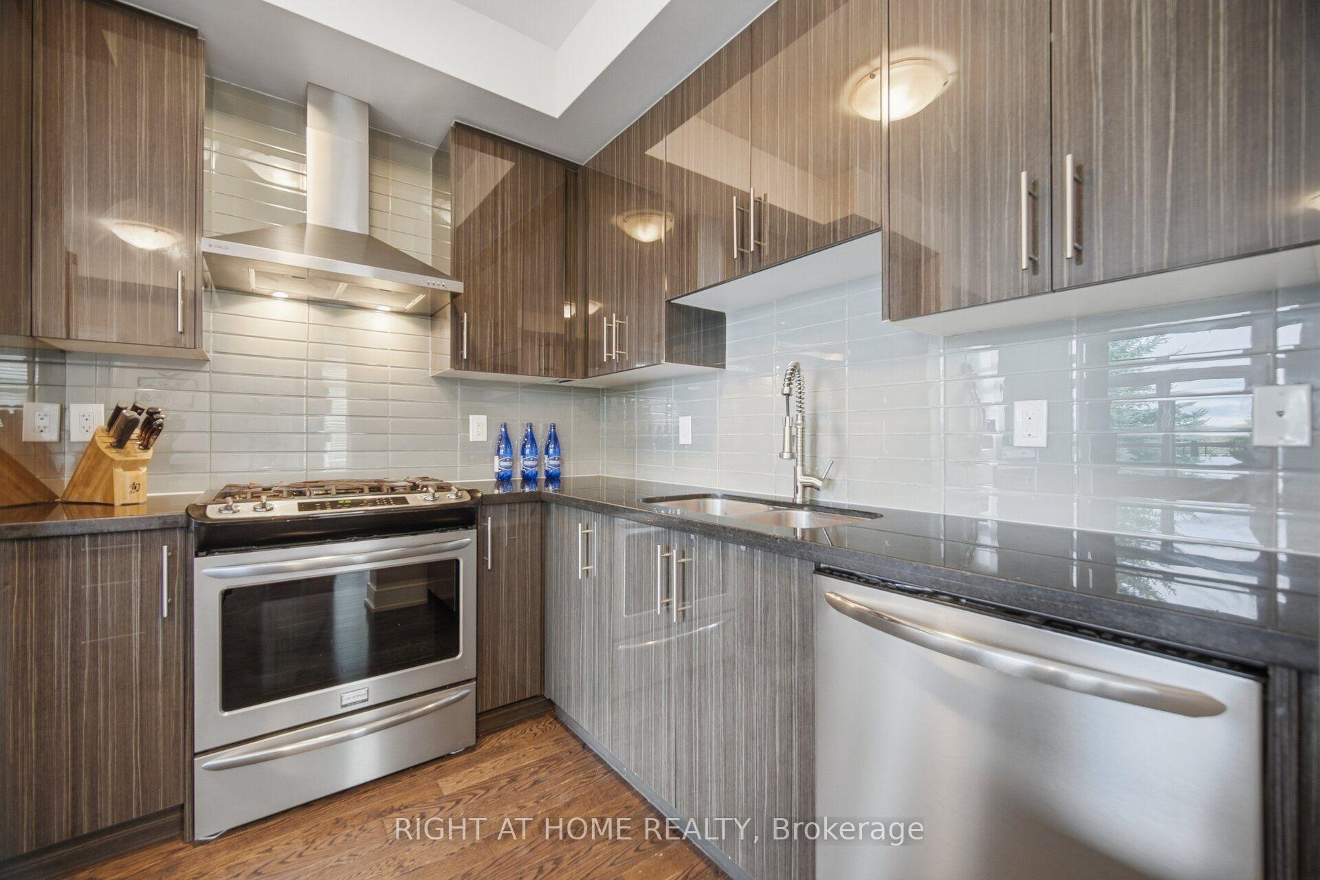 Photo 9 of 36 Whitehorn Lane, Halton Hills, Georgetown — HOMEH
