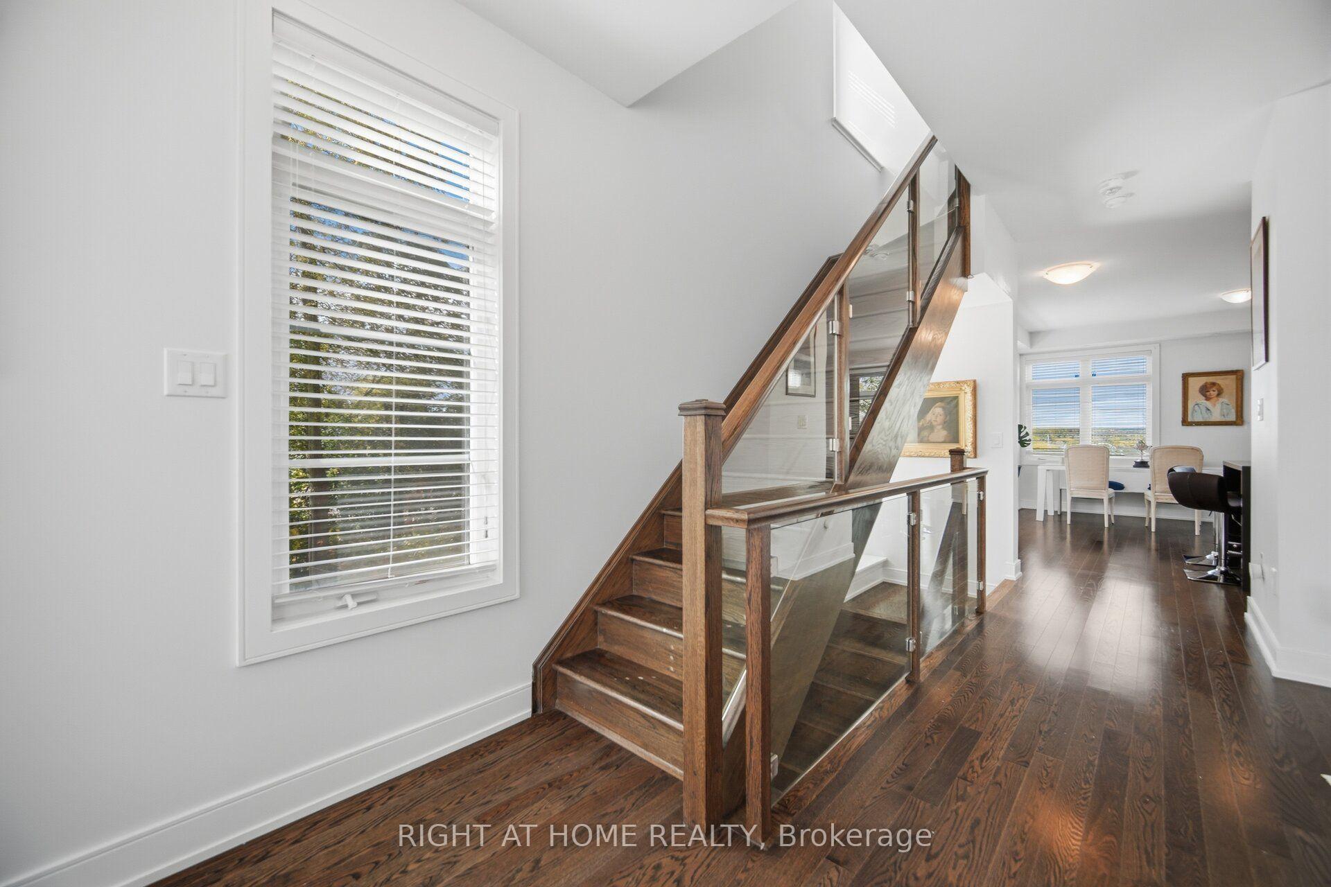 Photo 24 of 36 Whitehorn Lane, Halton Hills, Georgetown — HOMEH