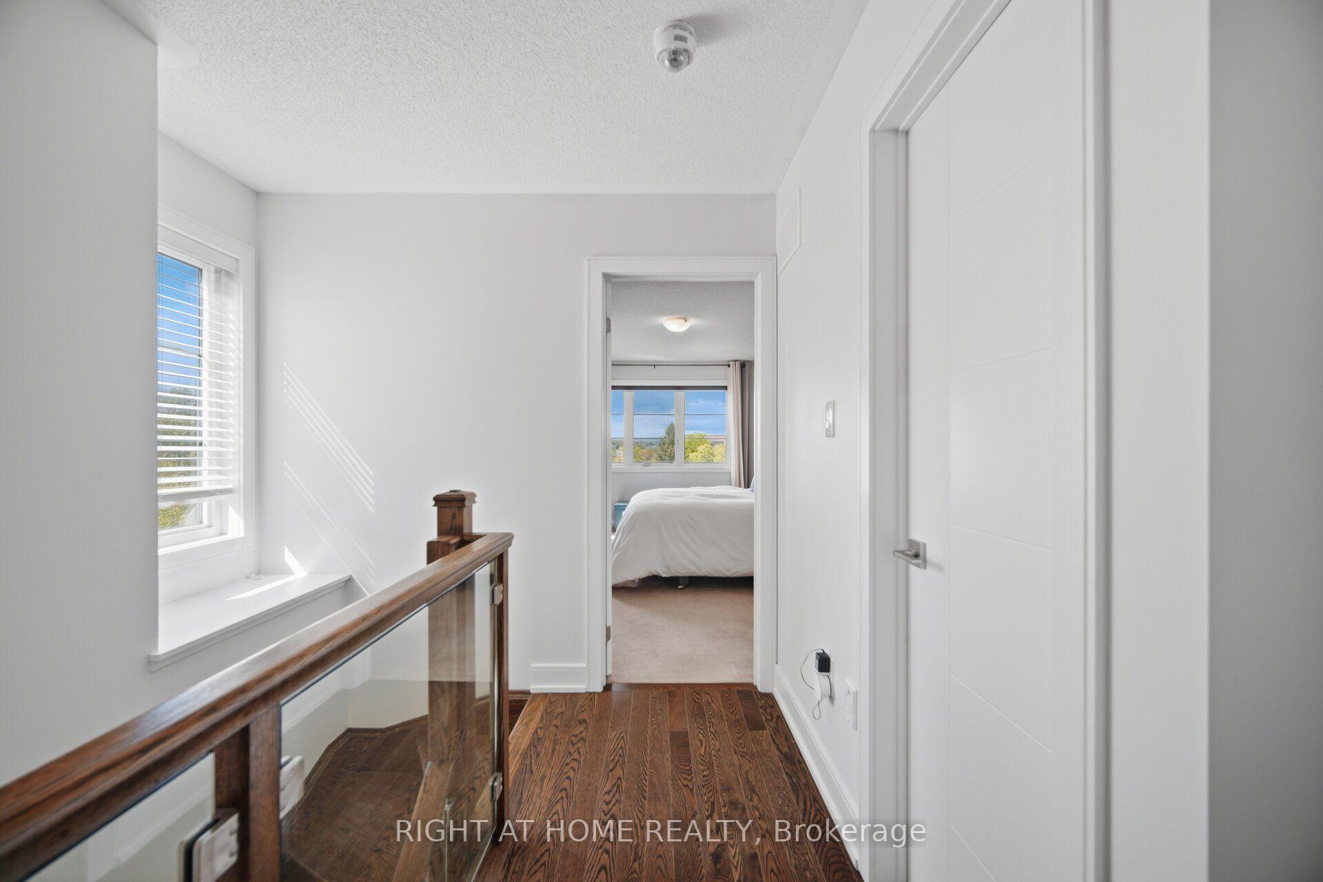 Photo 25 of 36 Whitehorn Lane, Halton Hills, Georgetown — HOMEH