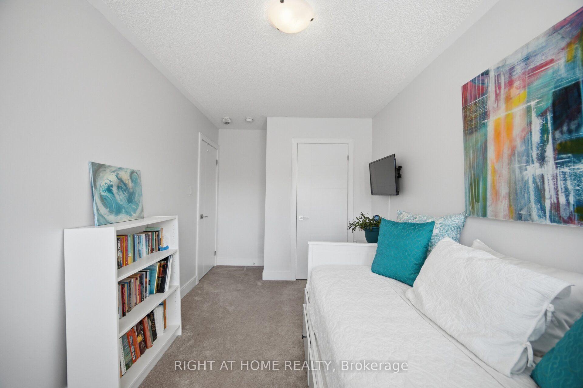 Photo 32 of 36 Whitehorn Lane, Halton Hills, Georgetown — HOMEH