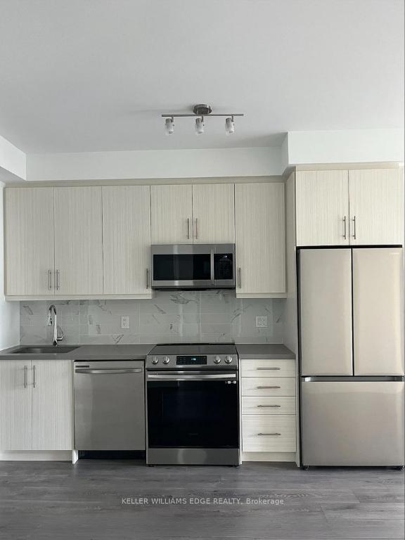 Photo 2 of Unit 706, 95 Oneida Crescent, Richmond Hill, Langstaff — HOMEH