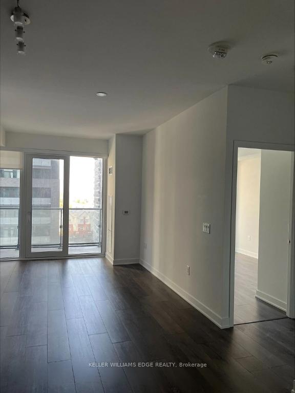 Photo 3 of Unit 706, 95 Oneida Crescent, Richmond Hill, Langstaff — HOMEH