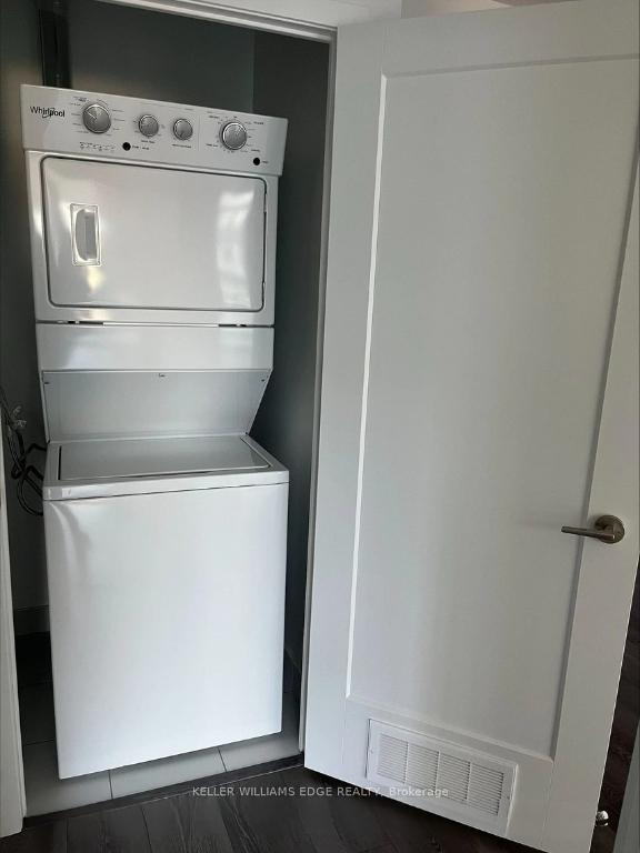 Photo 6 of Unit 706, 95 Oneida Crescent, Richmond Hill, Langstaff — HOMEH