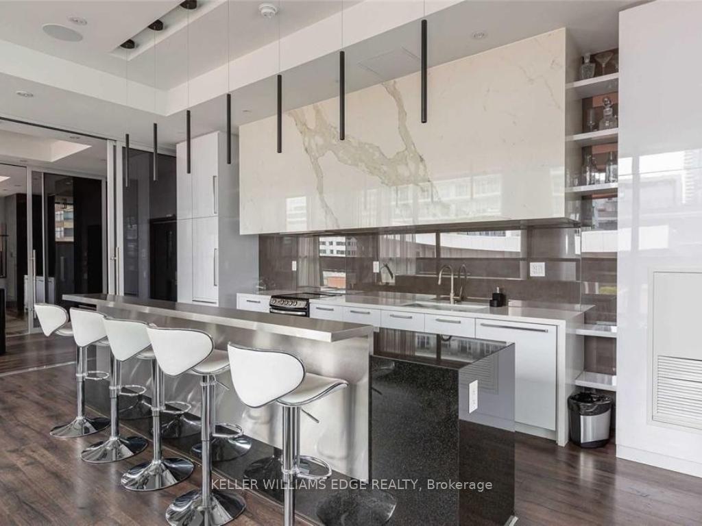 Photo 8 of Unit 2709, 290 Adelaide Street W, Toronto, Waterfront Communities — HOMEH
