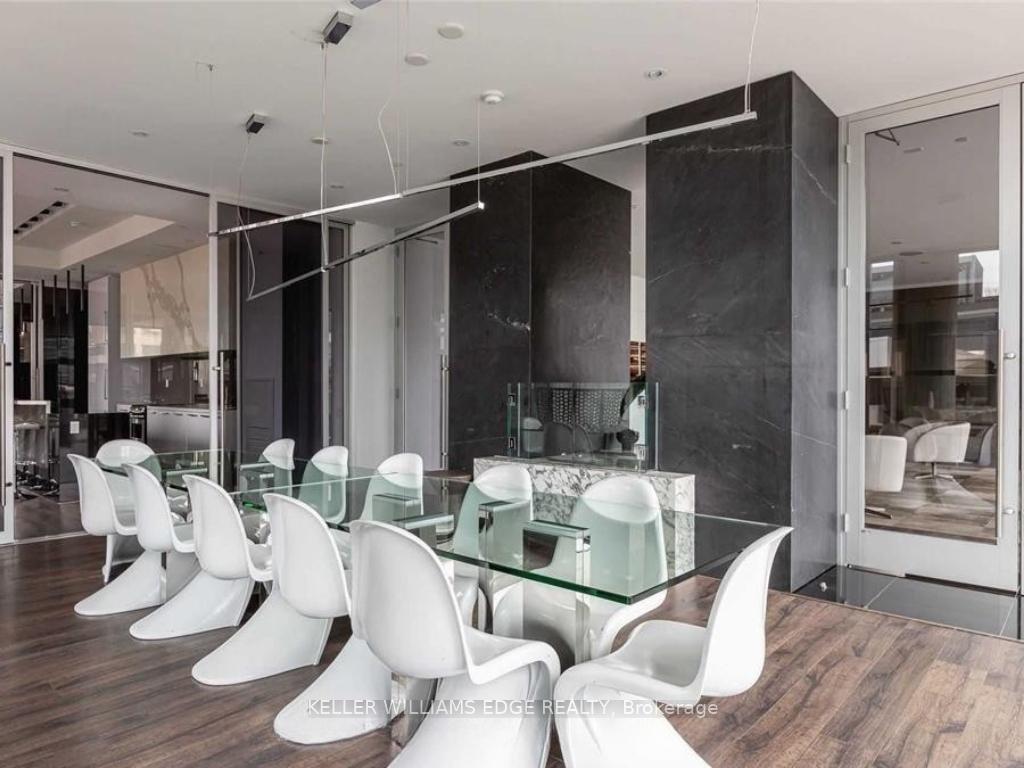 Photo 9 of Unit 2709, 290 Adelaide Street W, Toronto, Waterfront Communities — HOMEH