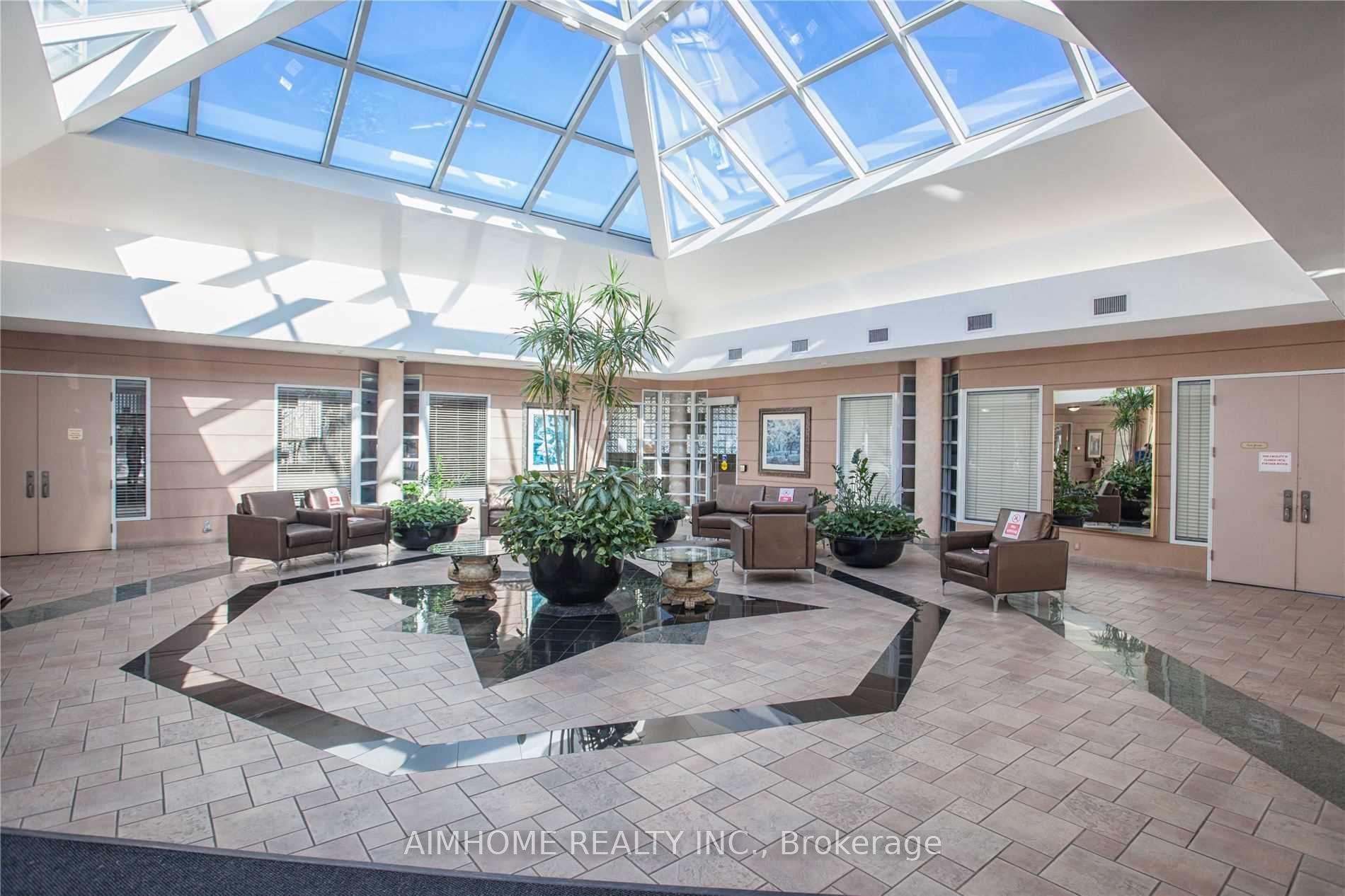 Photo 1 of Unit 3711, 5 Concorde Place, North York, Banbury-Don Mills — HOMEH