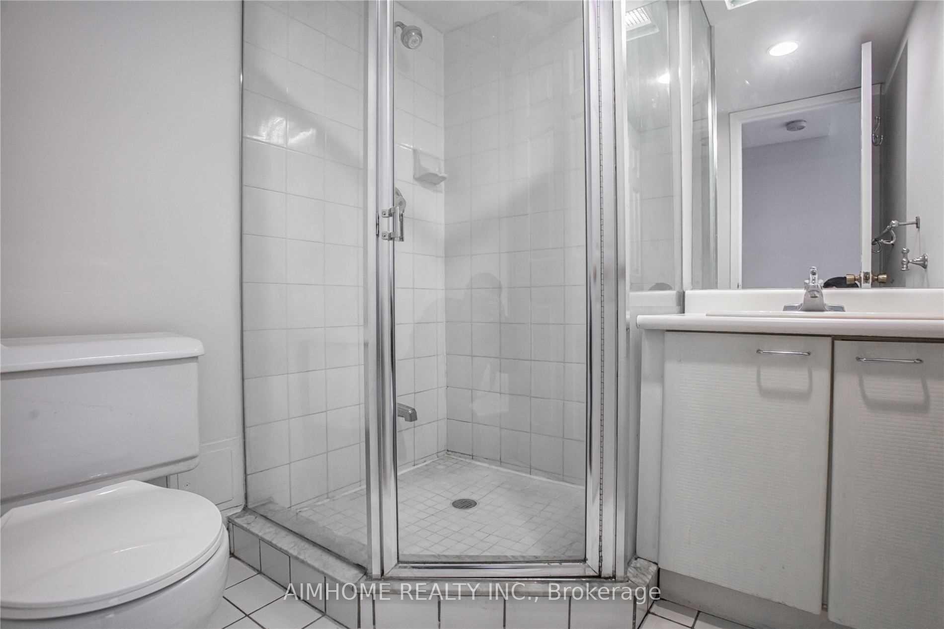 Photo 7 of Unit 3711, 5 Concorde Place, North York, Banbury-Don Mills — HOMEH