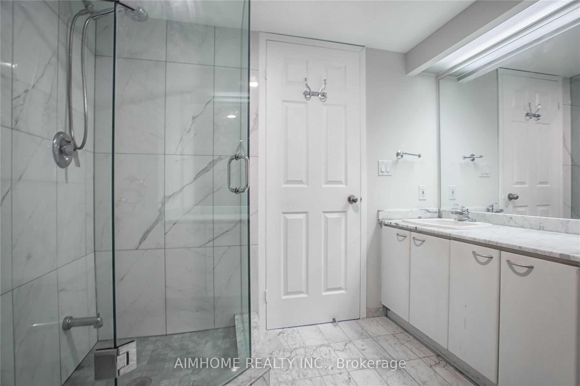 Photo 10 of Unit 3711, 5 Concorde Place, North York, Banbury-Don Mills — HOMEH