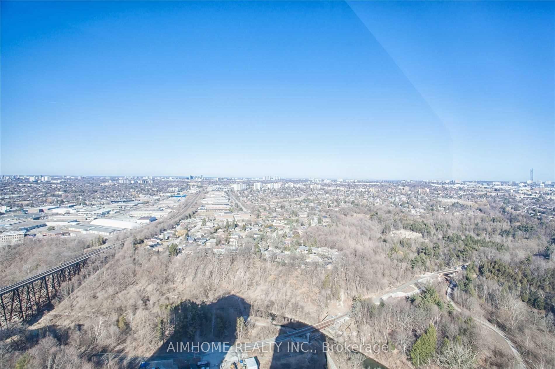 Photo 18 of Unit 3711, 5 Concorde Place, North York, Banbury-Don Mills — HOMEH