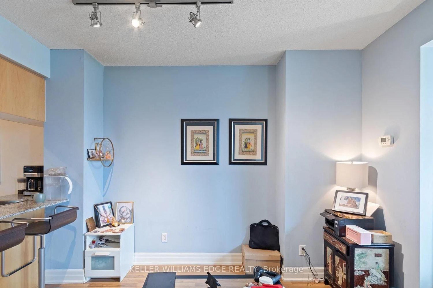 Photo 14 of Unit 1408, 8 Scollard Street, Toronto, The Annex — HOMEH