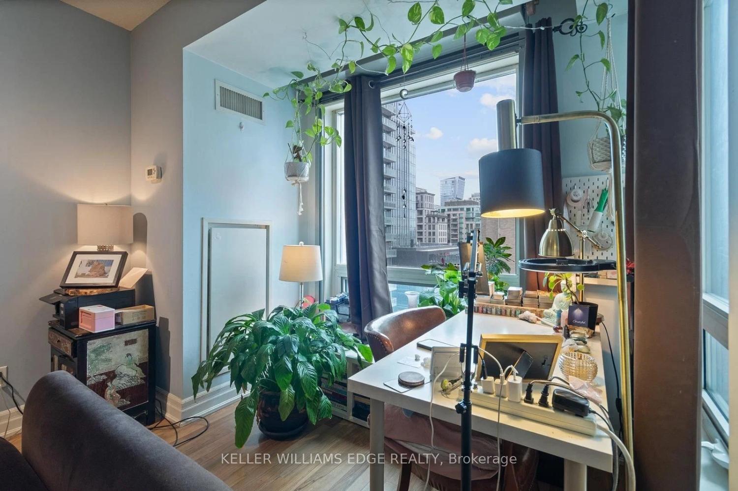 Photo 15 of Unit 1408, 8 Scollard Street, Toronto, The Annex — HOMEH