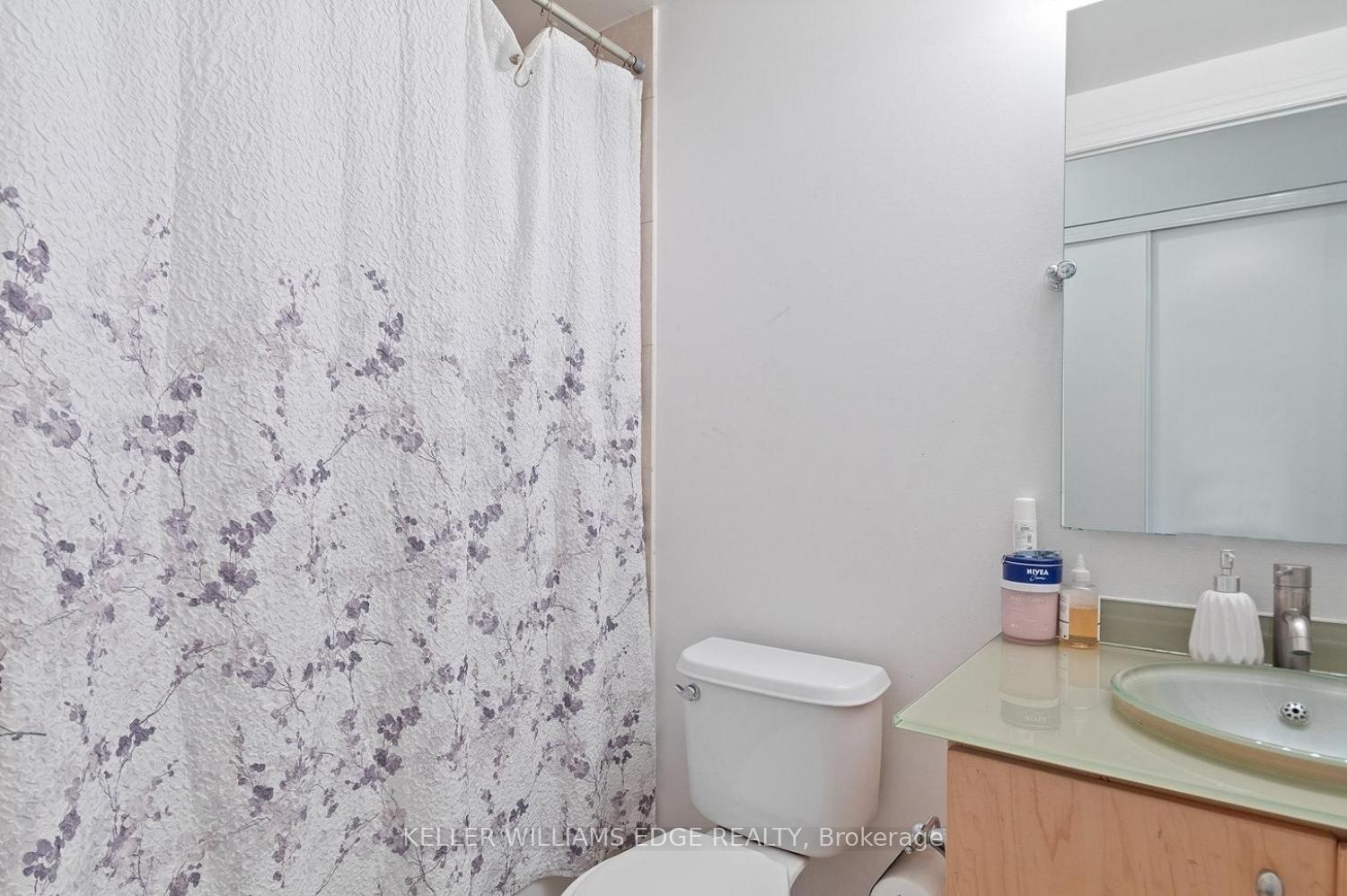 Photo 20 of Unit 1408, 8 Scollard Street, Toronto, The Annex — HOMEH