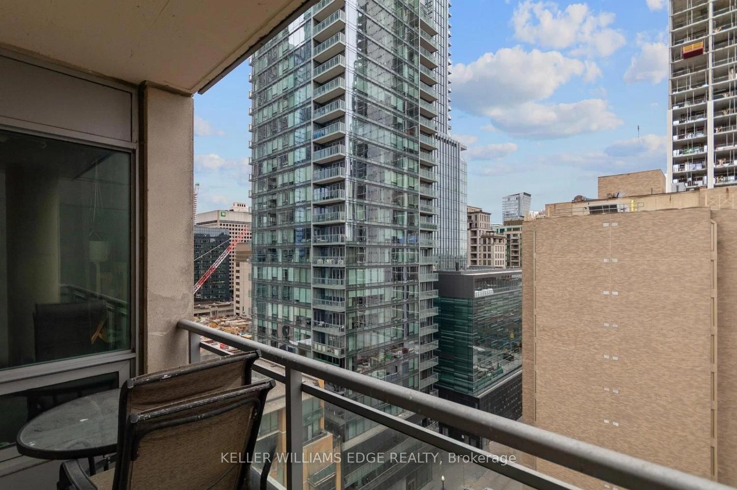 Photo 23 of Unit 1408, 8 Scollard Street, Toronto, The Annex — HOMEH