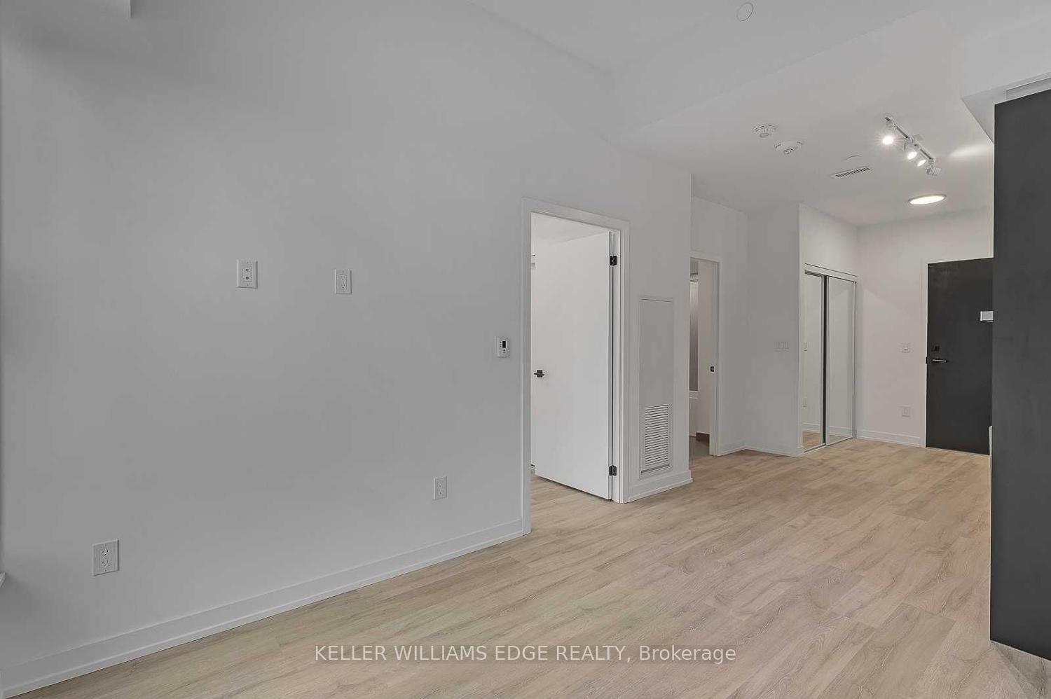 Photo 7 of Unit 202, 2 Augusta Avenue, Toronto, Waterfront Communities — HOMEH
