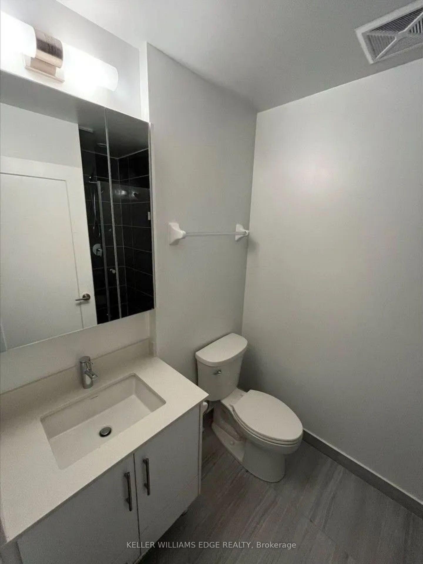 Photo 7 of Unit 401, 105 Oneida Crescent, Richmond Hill, Langstaff — HOMEH