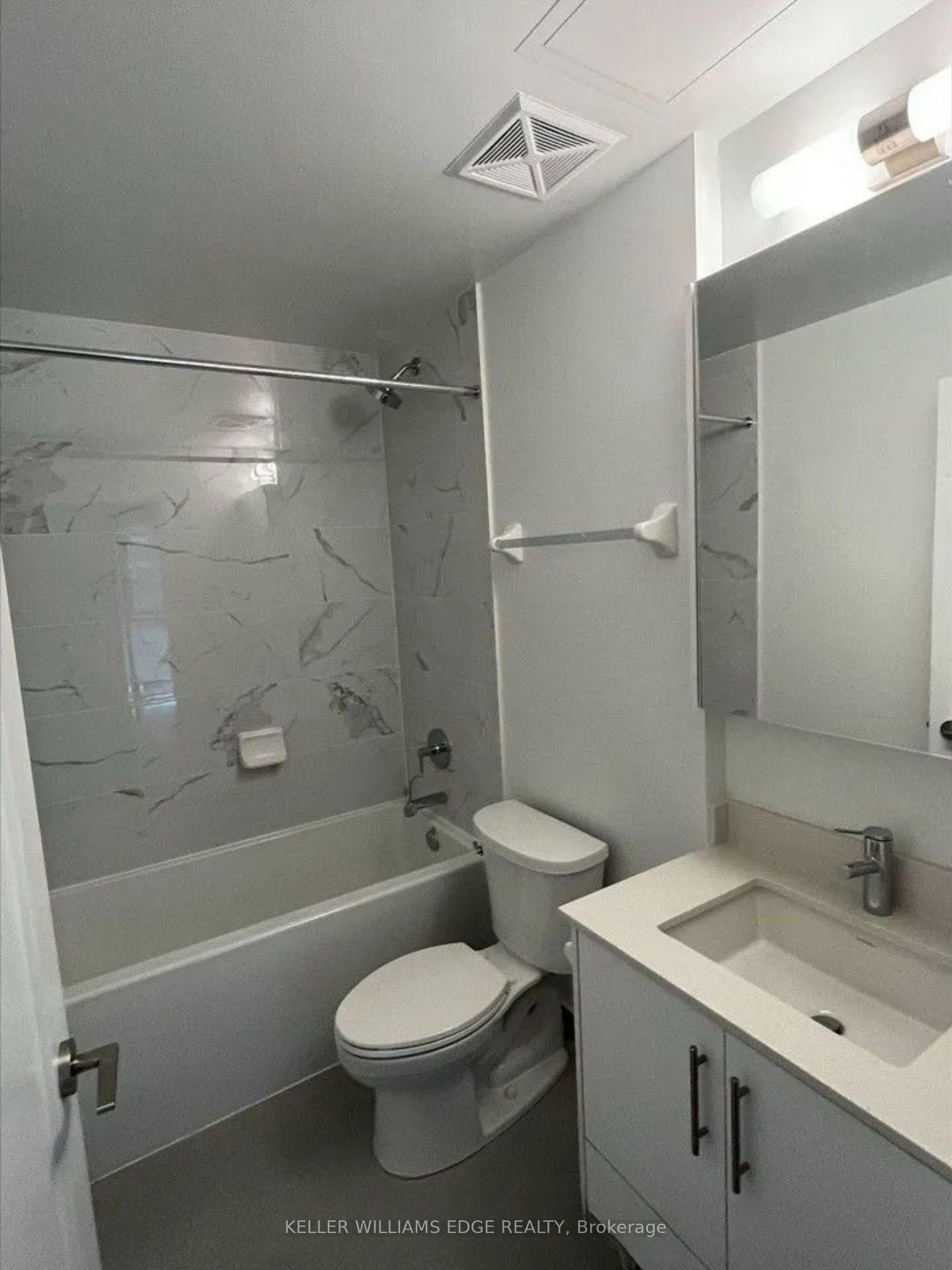 Photo 8 of Unit 401, 105 Oneida Crescent, Richmond Hill, Langstaff — HOMEH
