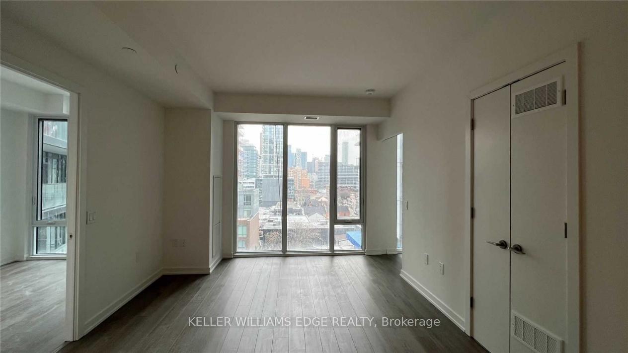 Photo 3 of Unit 818, 50 Power Street, Toronto, Moss Park — HOMEH