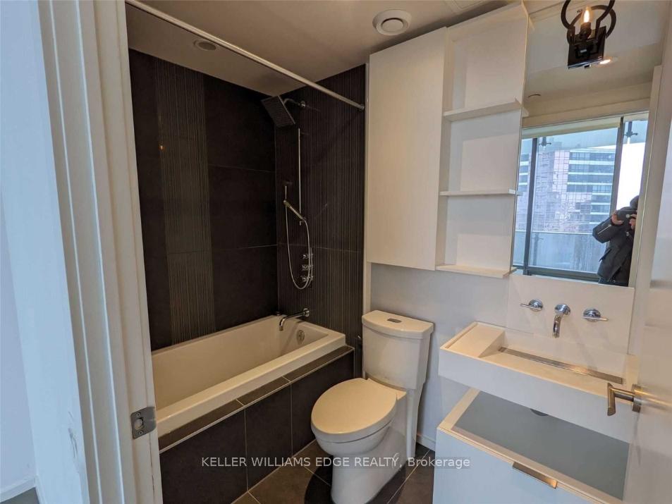 Photo 10 of Unit 2605, 5 St. Joseph Street, Toronto, Bay Street Corridor — HOMEH