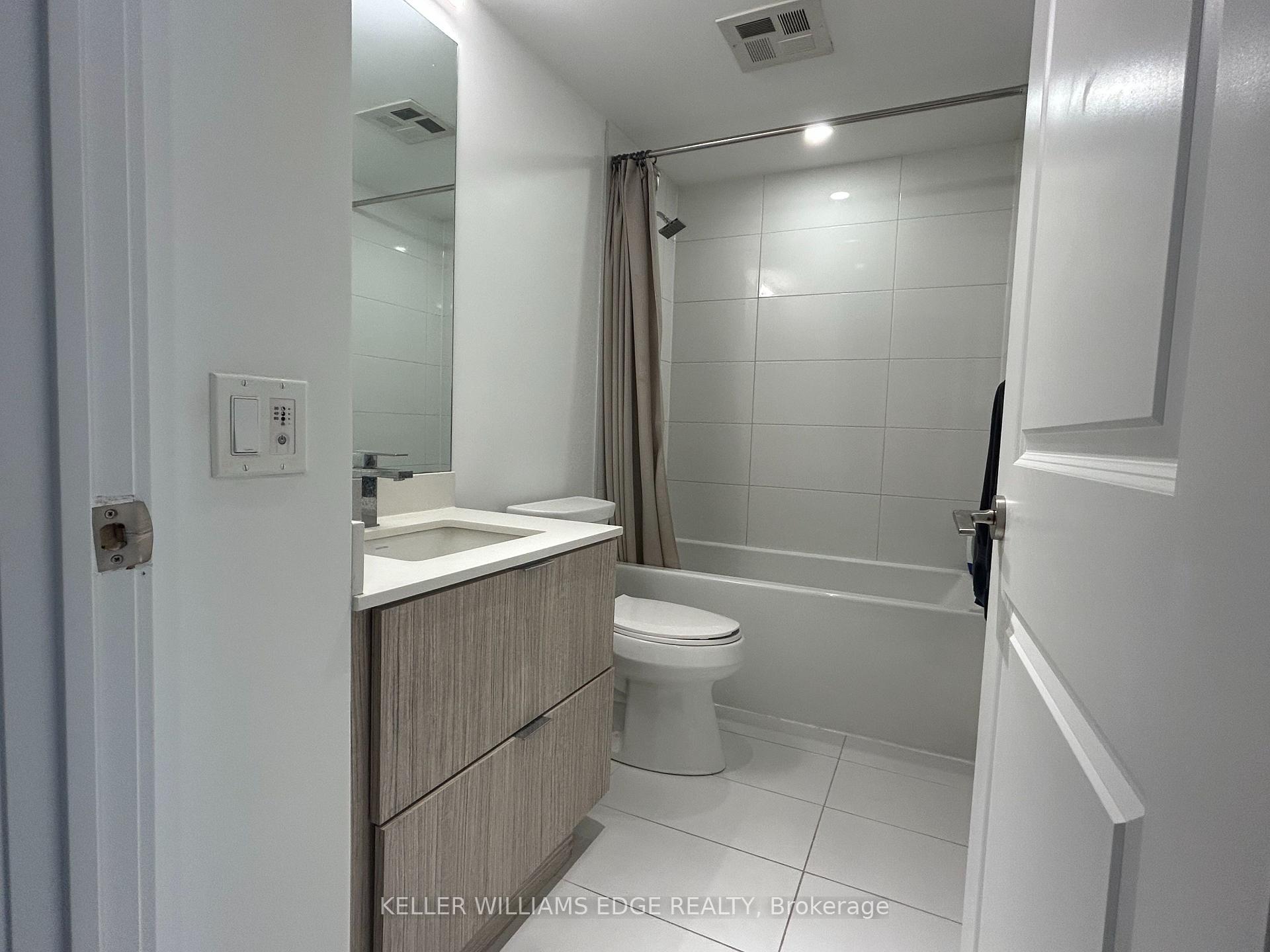 Photo 5 of Unit 2407, 395 Bloor Street E, Toronto, Cabbagetown-South St. James Town — HOMEH