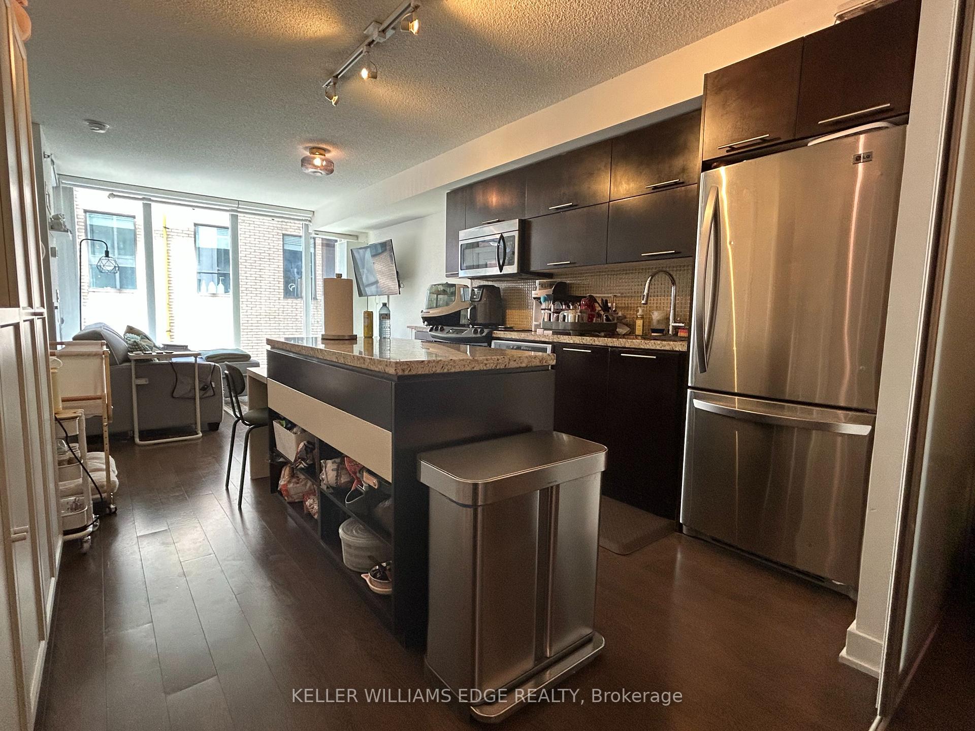 Photo 3 of Unit 331, 21 Nelson Street, Toronto, Waterfront Communities — HOMEH