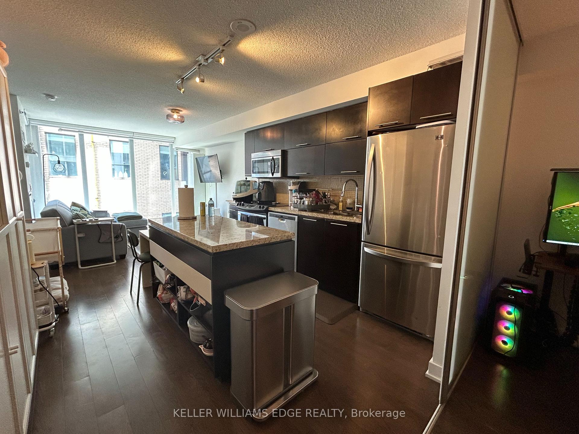 Photo 9 of Unit 331, 21 Nelson Street, Toronto, Waterfront Communities — HOMEH