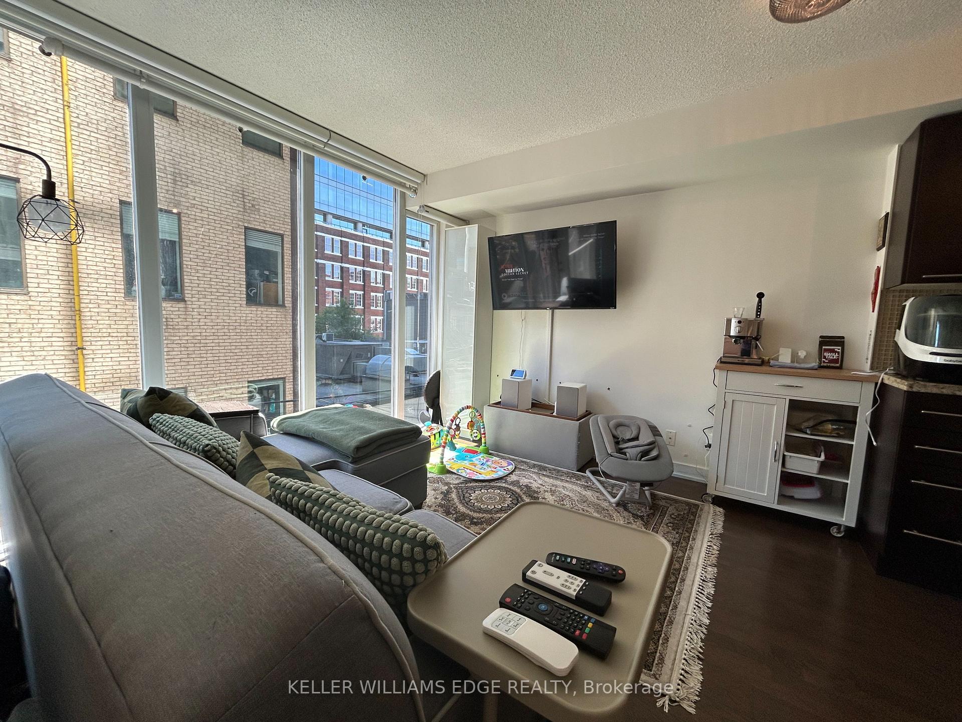 Photo 13 of Unit 331, 21 Nelson Street, Toronto, Waterfront Communities — HOMEH