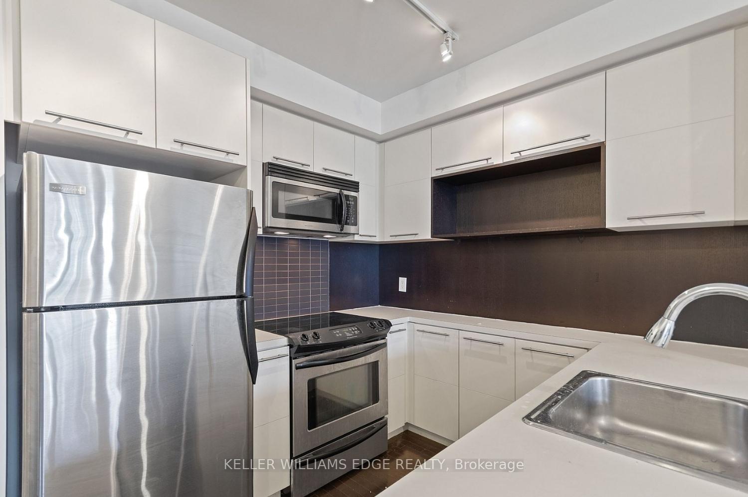 Photo 3 of Unit 2308, 25 Carlton Street, Toronto, Church-Yonge Corridor — HOMEH