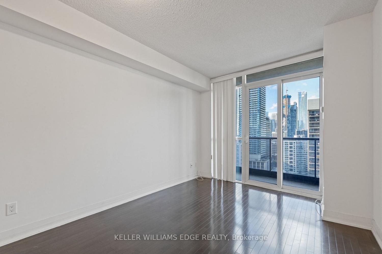 Photo 5 of Unit 2308, 25 Carlton Street, Toronto, Church-Yonge Corridor — HOMEH