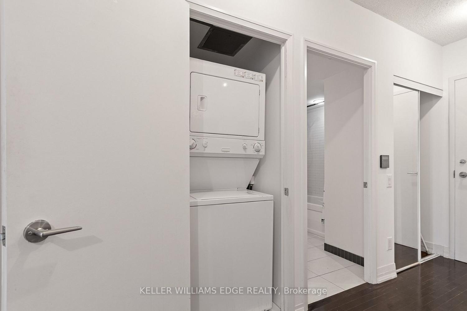 Photo 15 of Unit 2308, 25 Carlton Street, Toronto, Church-Yonge Corridor — HOMEH